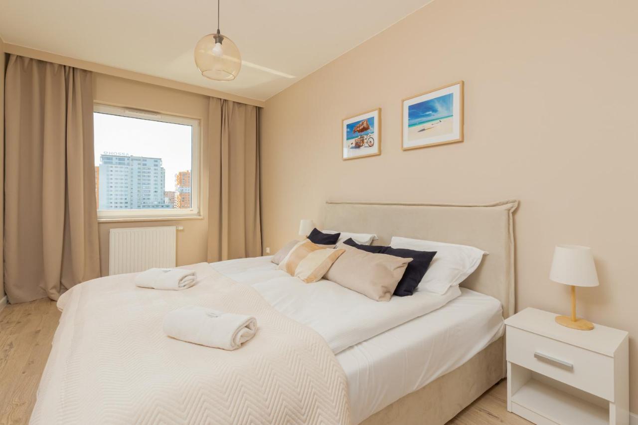 Apartament Sea Waves With Park View By Noclegi Renters กดัญสก์ ภายนอก รูปภาพ